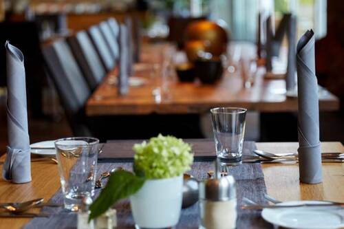Maarblick restaurant gaumenfreude gedeckte tische