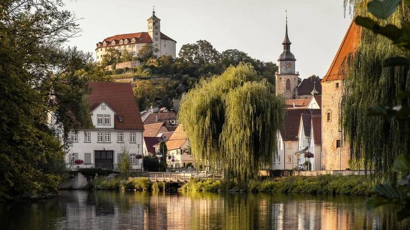 Csm vainingen enz stadtansicht am fluss adobestock 218417141tiny2 a543098513