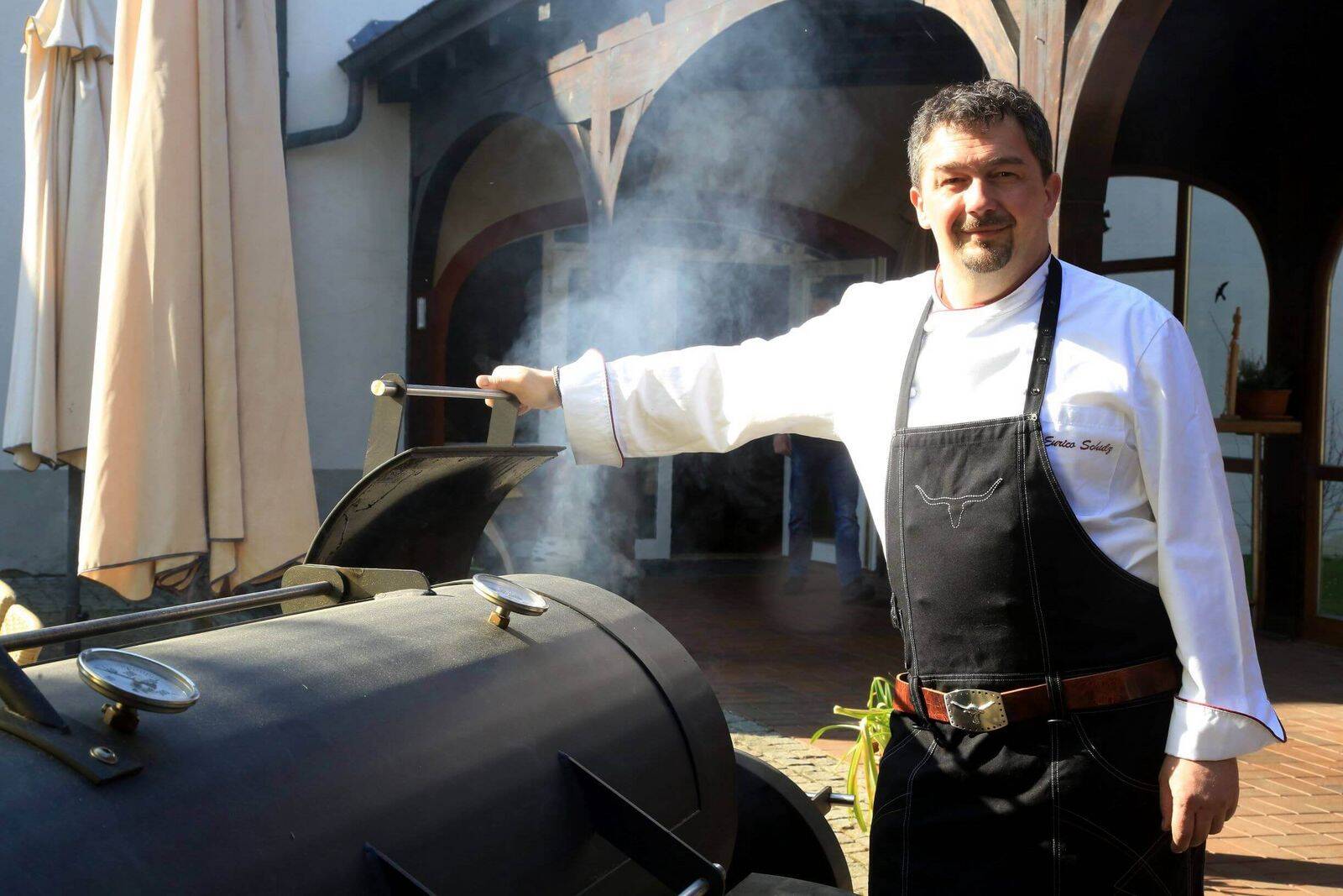 Csm erbgericht enrico schulz der gastgeber am smoker d4f8258e70